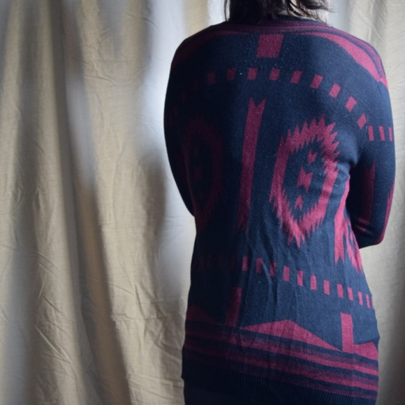 ๐ค5for30๐ค Waterfall Cardigan with Aztec Print and Fringe - Picture 2 of 3